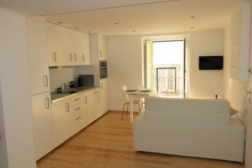 Charming Studio In Mouraria Lisbon Luaran gambar